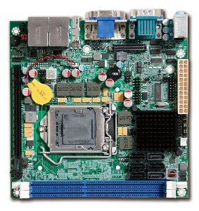 Процессорная плата стандарта Mini-ITX с поддержкой процессоров Core i7